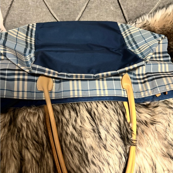 Burberry Blue tote Bag Nylon - Picture 9 of 12